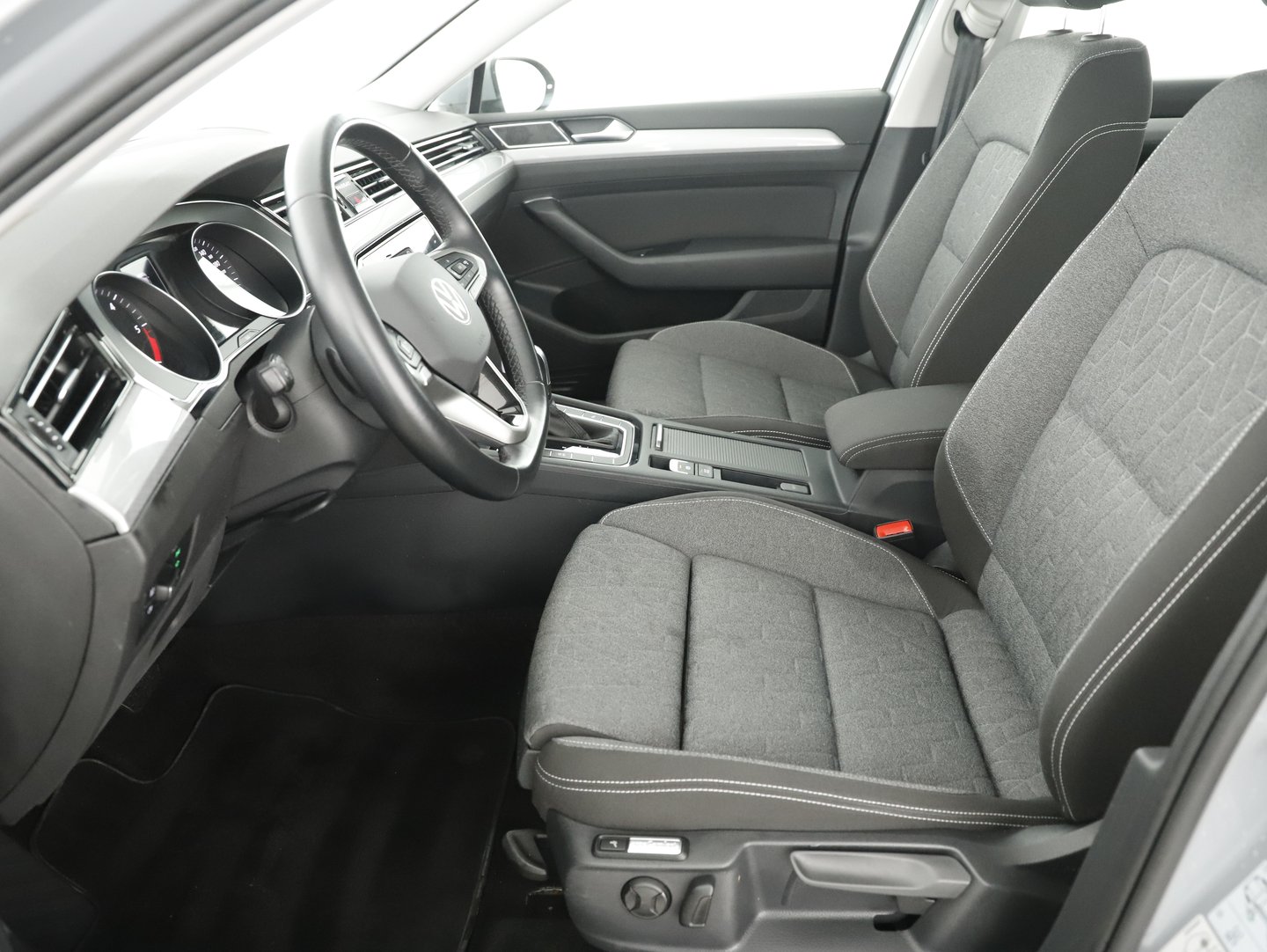 VW Passat Variant Business TDI SCR DSG | Bild 5 von 23