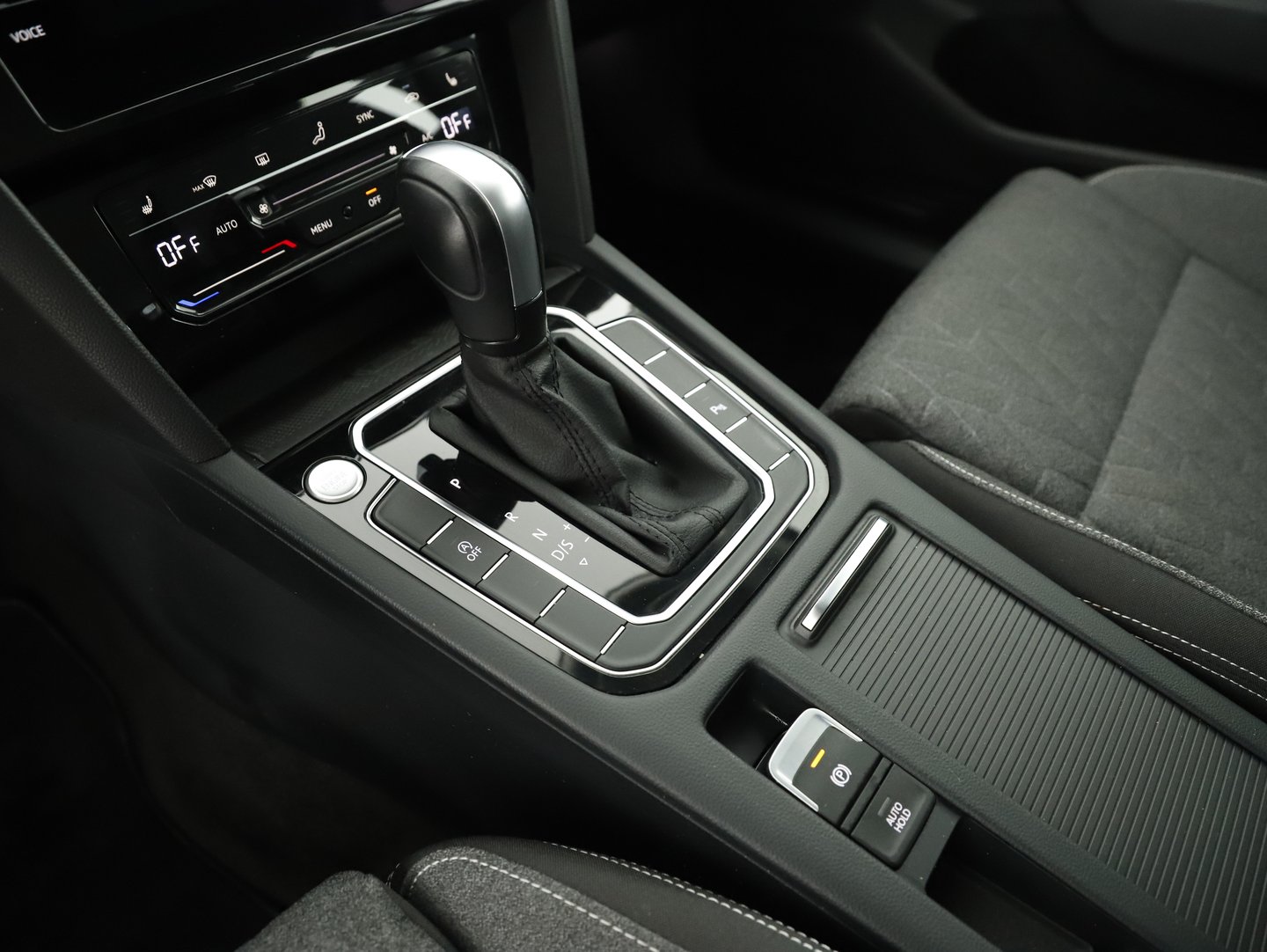 VW Passat Variant Business TDI SCR DSG | Bild 9 von 23