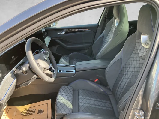 Bild eines VW Passat Variant Sport TDI 4MOTION DSG