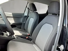 SEAT Arona Reference Edition 1.0 TSI in Nacht-Schwarz Metallic