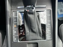 Škoda Superb Combi iV SPORTLINE DSG in Black-Magic Perleffekt