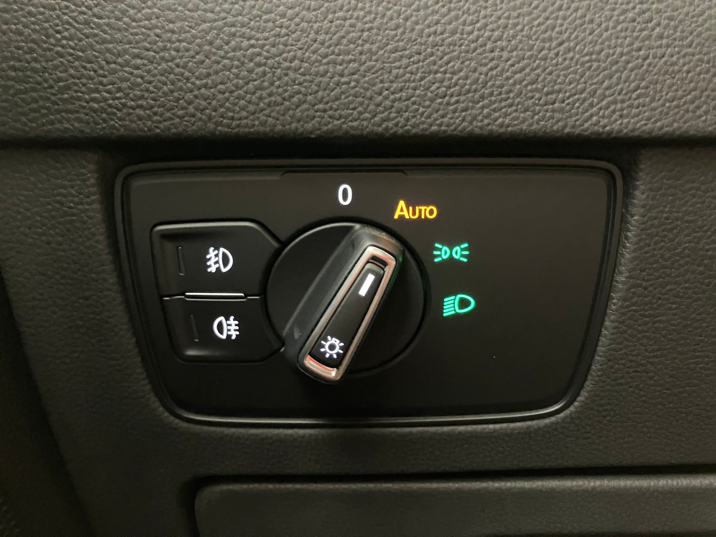 VW Passat Variant Business TDI DSG | Bild 10 von 32