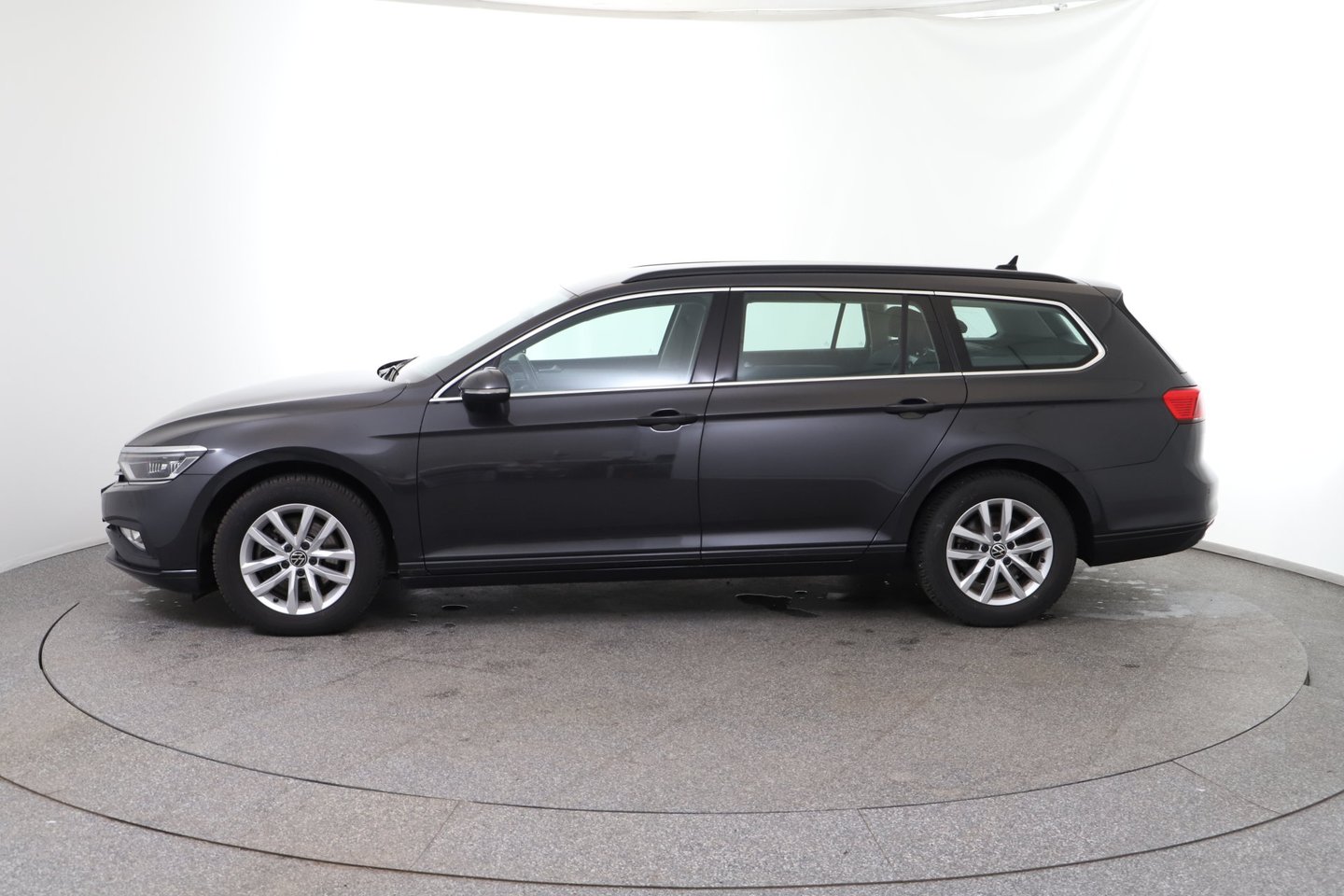VW Passat Variant Business TDI DSG | Bild 2 von 32