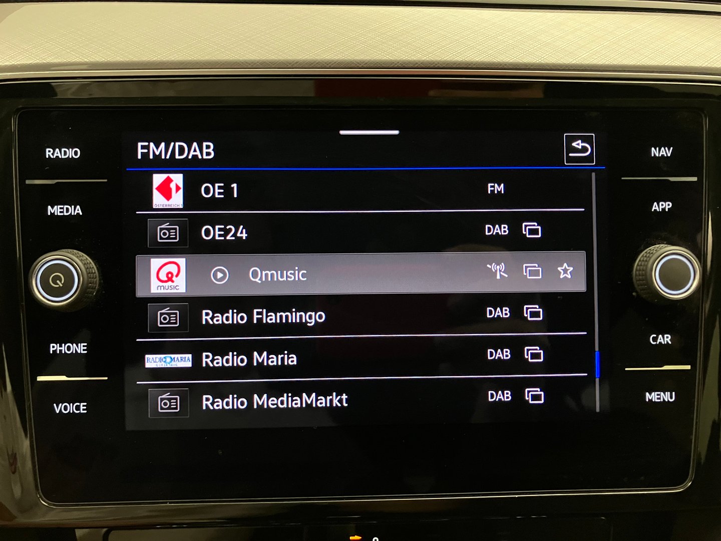 VW Passat Variant Business TDI DSG | Bild 19 von 32