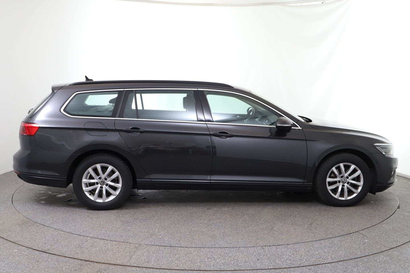 VW Passat Variant Business TDI DSG | Bild 6 von 32