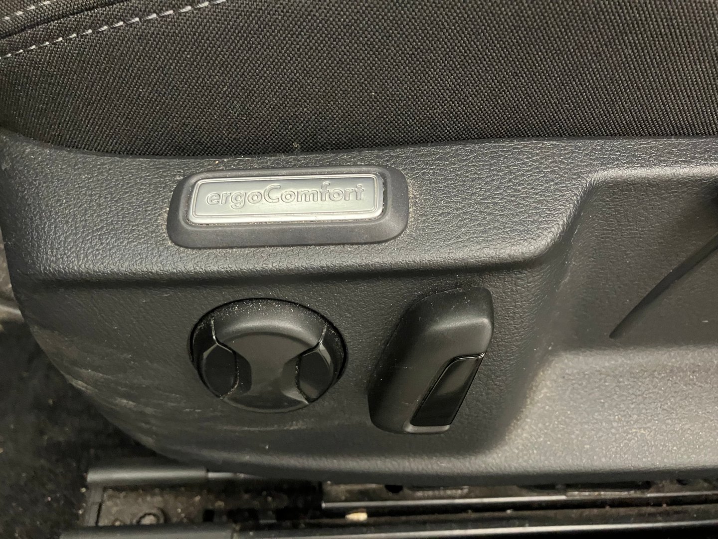 VW Passat Variant Business TDI DSG | Bild 12 von 32