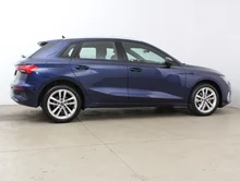 Audi A3 Sportback 35 TFSI advanced ext. in 2D Navarrablau Metallic