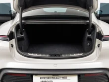 Porsche Taycan 4S in kreide