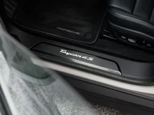 Porsche Taycan 4S in kreide