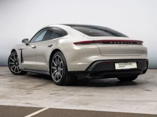 Porsche Taycan 4S in kreide