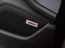 Porsche Taycan 4S in kreide