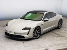 Porsche Taycan 4S in kreide
