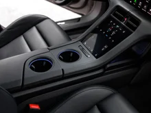 Porsche Taycan 4S in kreide