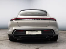 Porsche Taycan 4S in kreide