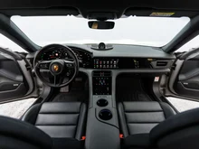 Porsche Taycan 4S in kreide