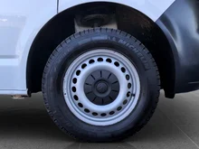 VW Transporter Doka-Pritsche TDI in B4 Candy-Weiß