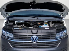 VW Transporter Doka-Pritsche TDI in B4 Candy-Weiß