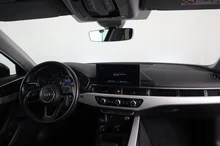Audi A4 Avant 35 TFSI in MYTHOSSCHWARZ METALLIC