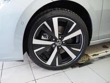 Thumbnail-Foto von Fahrzeug