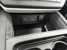 Land Rover Defender 110 D240 S Aut. in weiss - normal
