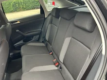 VW Taigo 4Me TSI in Deep Black Perleffekt