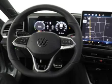 VW Passat Variant Sport eHybrid 150kW in Oyster Silver Metallic