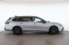 VW Passat Variant Sport eHybrid 150kW in Oyster Silver Metallic