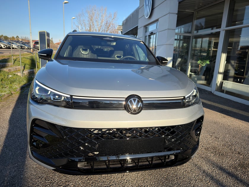 VW Tiguan R-Line eHybrid DSG 150 kW
