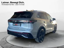 VW Tiguan R-Line eHybrid DSG 150 kW in Oyster Silver Metallic