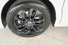 VW California Multivan California eHybrid 180 kW 4M in Ascotgrau / Grenadillschwarz Metallic