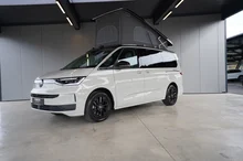 VW California Multivan California eHybrid 180 kW 4M in Ascotgrau / Grenadillschwarz Metallic