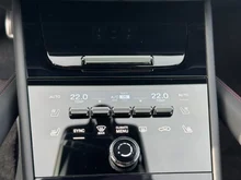 Porsche Cayenne S E-Hybrid Coupé Black Edition in chromitschwarzmetallic
