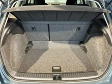 SEAT Arona Reference Edition 1.0 TSI in Fjord-Blau