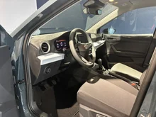 SEAT Arona Reference Edition 1.0 TSI in Fjord-Blau