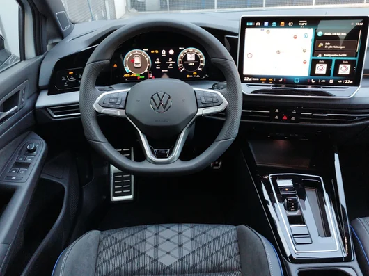 Bild eines VW Golf Sport mHEV TSI DSG