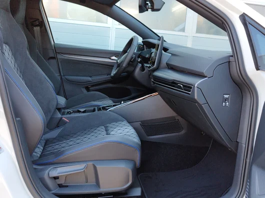 Bild eines VW Golf Sport mHEV TSI DSG