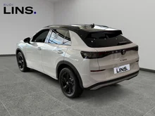 VW T-Roc Style eTSI DSG in Pure White Dach Black Uni