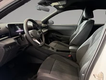 VW T-Roc Style eTSI DSG in Pure White Dach Black Uni