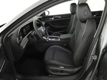 VW Passat Variant Business TDI DSG in Diabasgrau Metallic