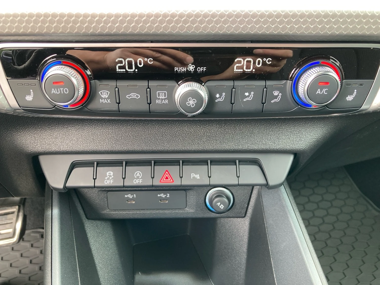 Bild eines Audi A1 allstreet 30 TFSI intense