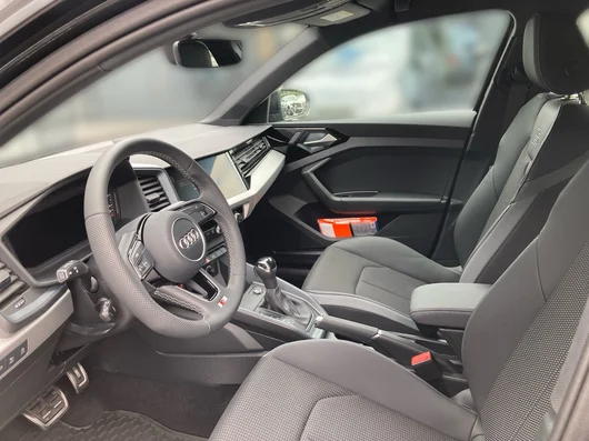 Bild eines Audi A1 allstreet 30 TFSI intense