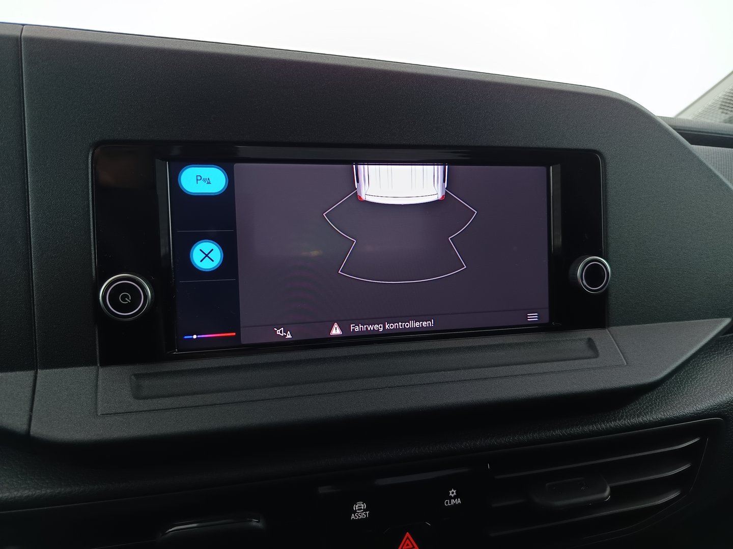 VW Caddy Cargo TDI | Bild 18 von 27