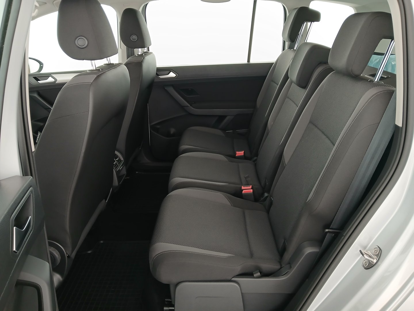 VW Touran TDI SCR 5-Sitzer | Bild 26 von 29