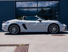 Thumbnail-Foto von Fahrzeug