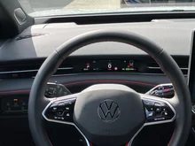 VW ID.7 Tourer GTX 4MOTION 250kW Business in Gletscherweiß Metallic Dach Schwarz