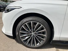 VW ID.7 Tourer GTX 4MOTION 250kW Business in Gletscherweiß Metallic Dach Schwarz