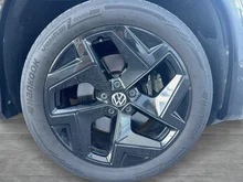 VW Tayron R-Line TDI 4MOTION DSG in Cipressino-Grün Metallic