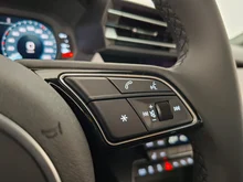 Audi A3 Sportback 30 TFSI in Brillantschwarz