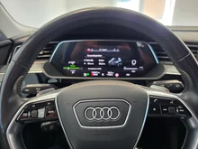 Audi e-tron 50 quattro 230 kW Business in Navarrablau Metallic