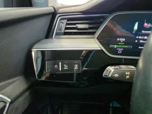 Audi e-tron 50 quattro 230 kW Business in Navarrablau Metallic